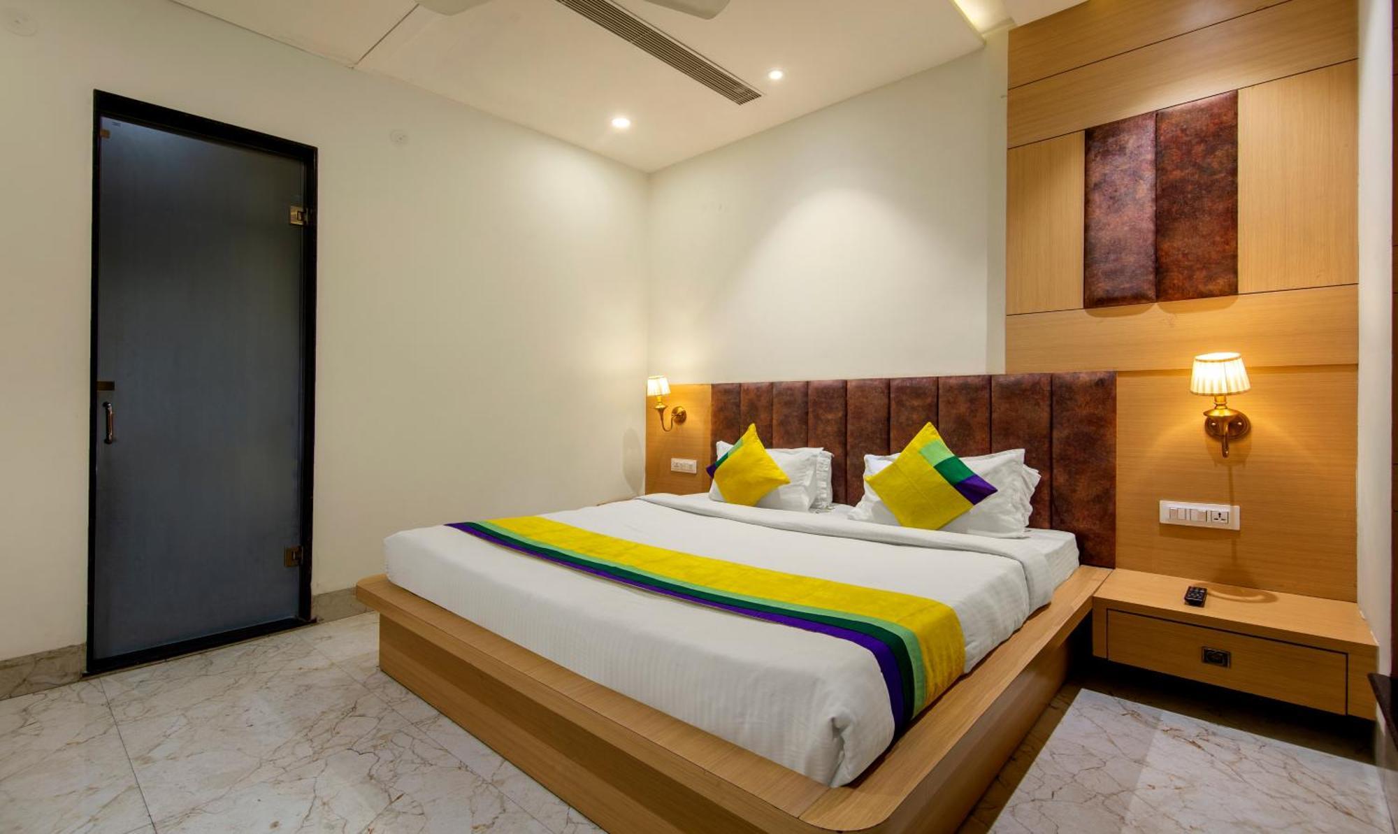 Itsy Hotels Sehdev Residency, Near Golden Temple Amritsar Exterior foto